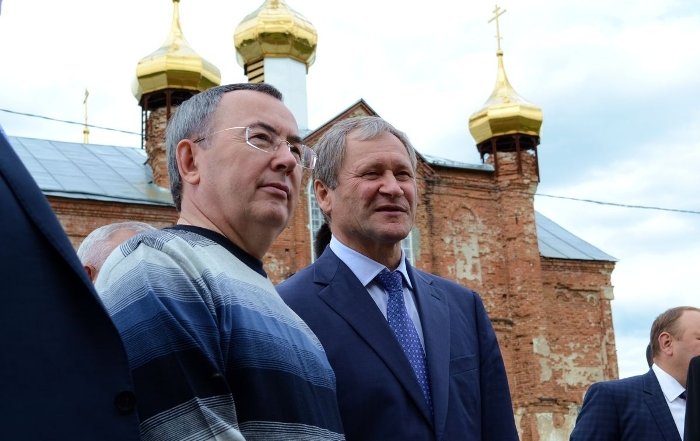 Перед заседанием А.Моисеев, Д.Юрьев, А.Кокорин приняли участие в церемонии открытия выставки-демонстрации сельскохозяйственной техники и технологий «День Уральского поля».