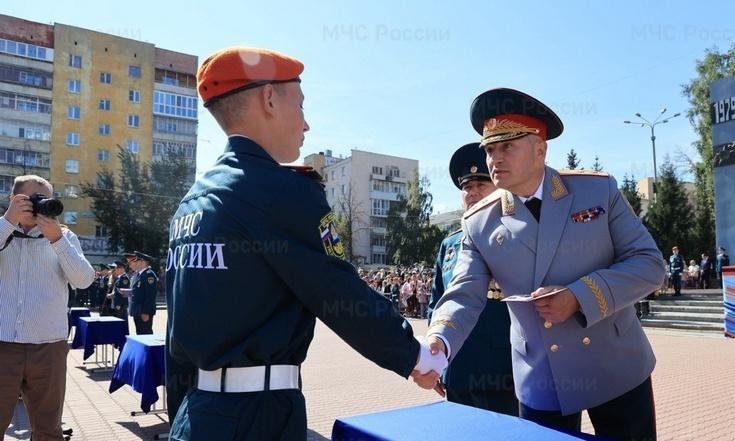 Присяга курсантов Уральского института ГПС МЧС России