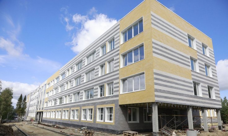 К концу года в Ханты-Мансийске и Сургуте построят по одной новой школе