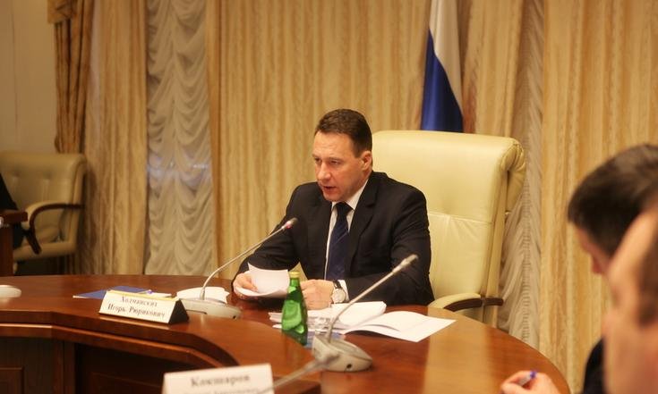 Игорь Холманских провел заседание Совета по вопросам совершенствования государственной политики в области патриотического воспитания