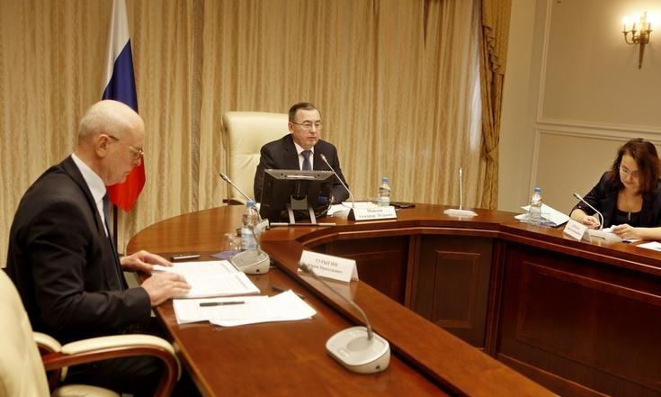 Совещание по вопросам незавершенного строительства домов и мерам по защите граждан от действий недобросовестных застройщиков