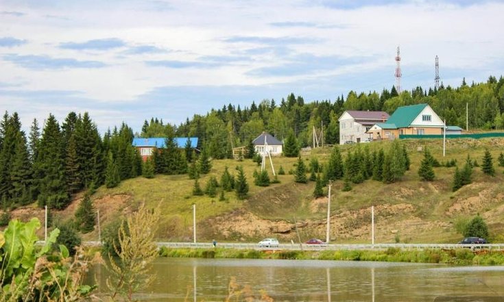 Сертификаты на приобретение жилья получили 26 сельских учителей Свердловской области