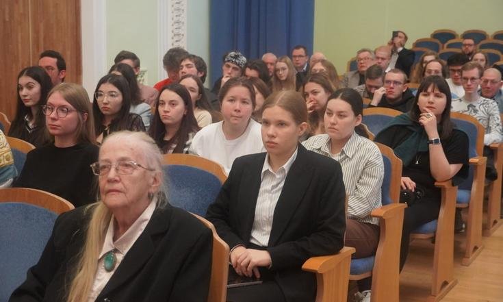 Департамент философии УрФУ отметил 60-летний юбилей