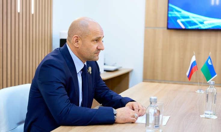 Рабочая встреча с губернатором Югры Русланом Кухаруком