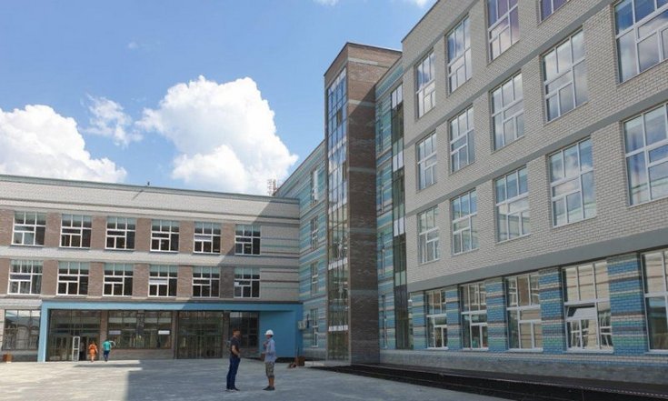 Школа №55 имени Льва Брусницына, построенная по поручению губернатора в Березовском, откроется 1 сентября