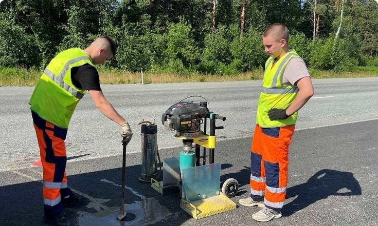 Молодые специалисты автодорожного колледжа контролируют качество ремонтов объектов нацпроекта «Безопасные качественные дороги»