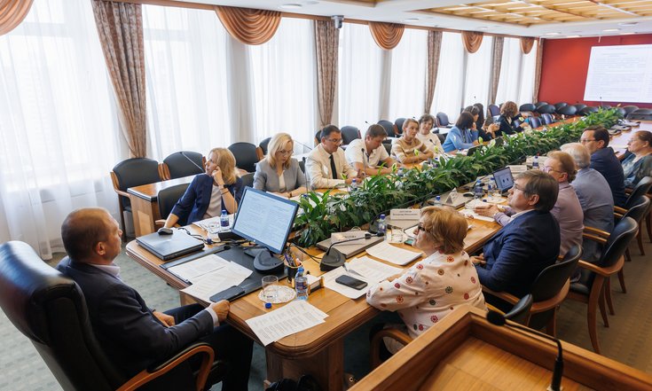 В Екатеринбурге прошел совет экспертов главных внештатных специалистов субъектов УрФО в сфере здравоохранения