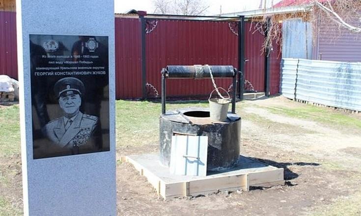 ГФИ по Курганской области Артём Пушкин посетил ряд мемориальных комплексов в Шадринском районе