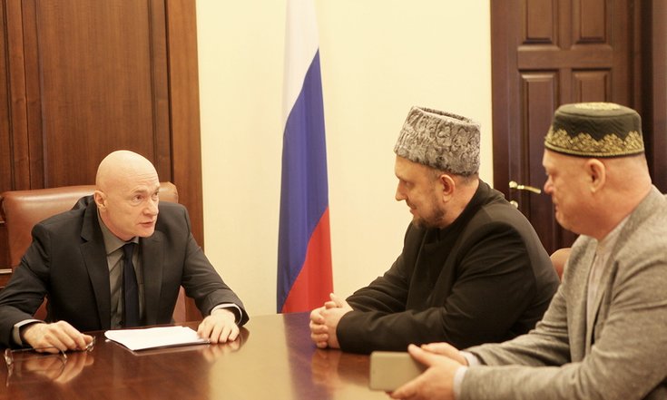 Помощник полпреда А.Березовский встретился с председателем Духовного управления мусульман Свердловской области