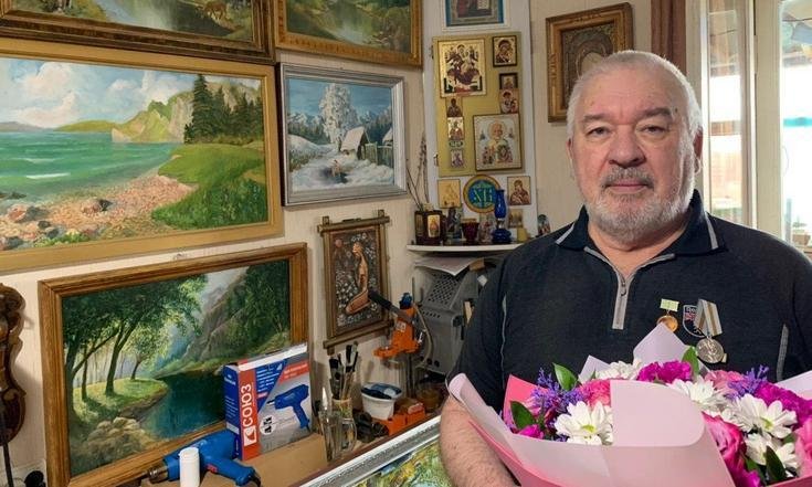 Заместитель полпреда Виктор Дубенецкий вручил юбилейные медали «75 лет Победы в Великой Отечественной войне 1941-1945 г.г.» жителям г.Екатеринбурга