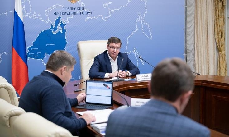 Рабочая встреча с руководителем Федерального дорожного агентства Романом Новиковым