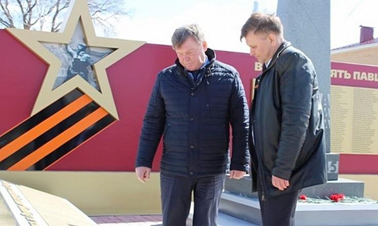 ГФИ по Курганской области Артём Пушкин посетил ряд мемориальных комплексов в Шадринском районе