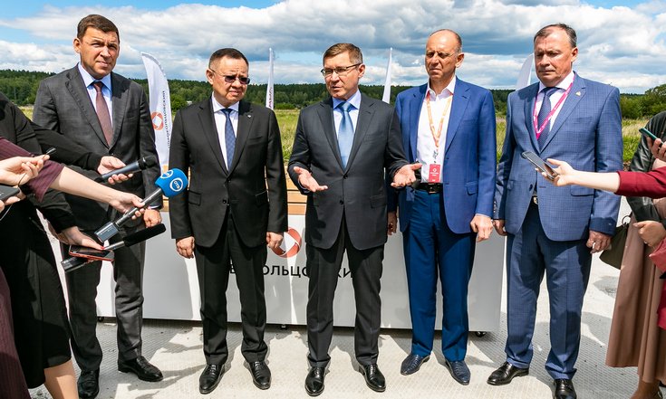 Закладка первого камня жилого района Новокольцовский и первой шпалы в строительство трамвайной линии в Академическом