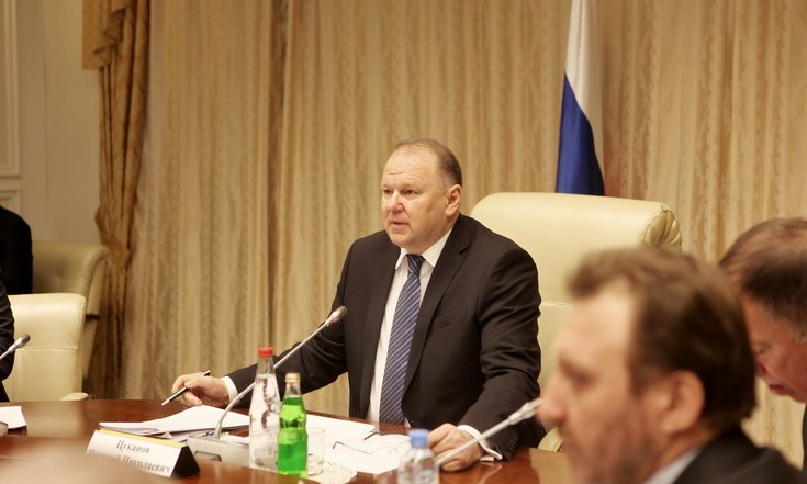 Николай Цуканов провел совещание по вопросам перспективного планирования правоохранительной и контрольной деятельности аппарата полпреда